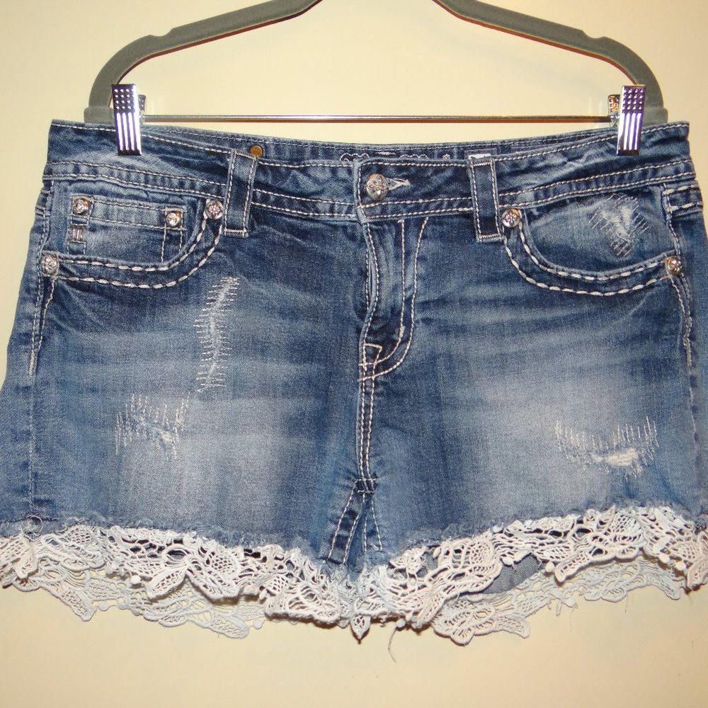 Miss Me Signature Jean Shorts Style JE8117H